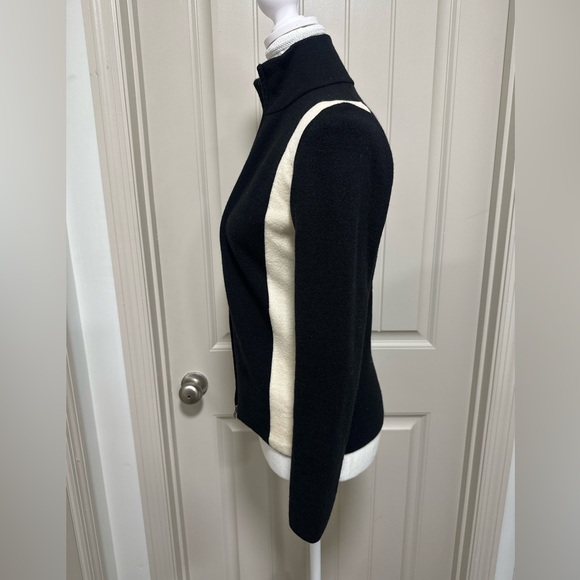 Banana Republic merino wool Black and Cream Turtleneck Sweater - Picture 4 of 7